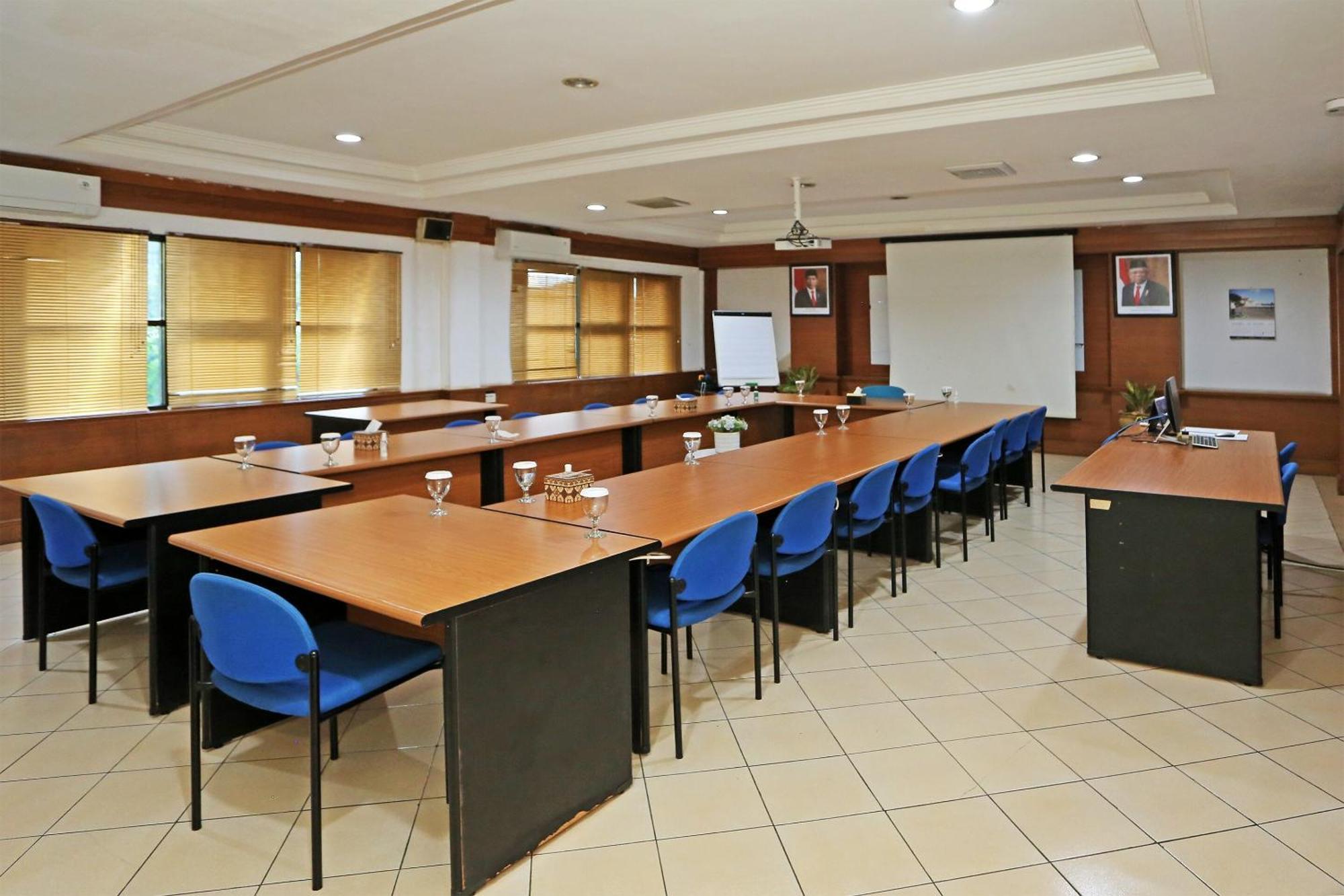 Collection O 91898 Series Hotel Kuningan Jakarta Buitenkant foto